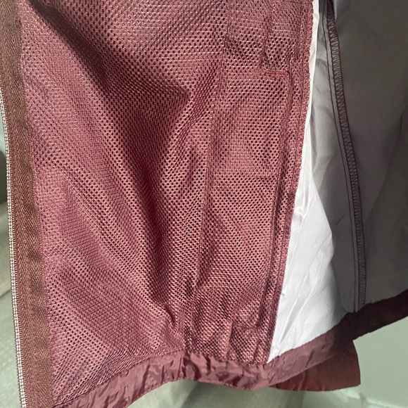 Columbia Switchback III Jacket in Malbec - Picture 7 of 7